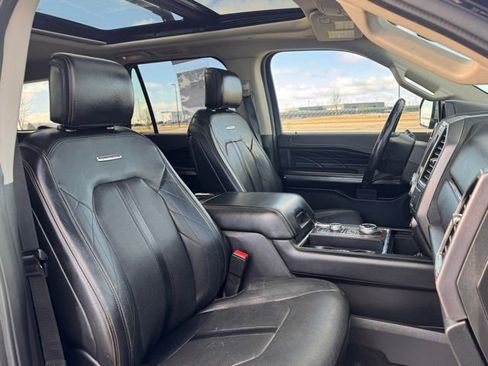 Used 2019 Ford Expedition Platinum image 22
