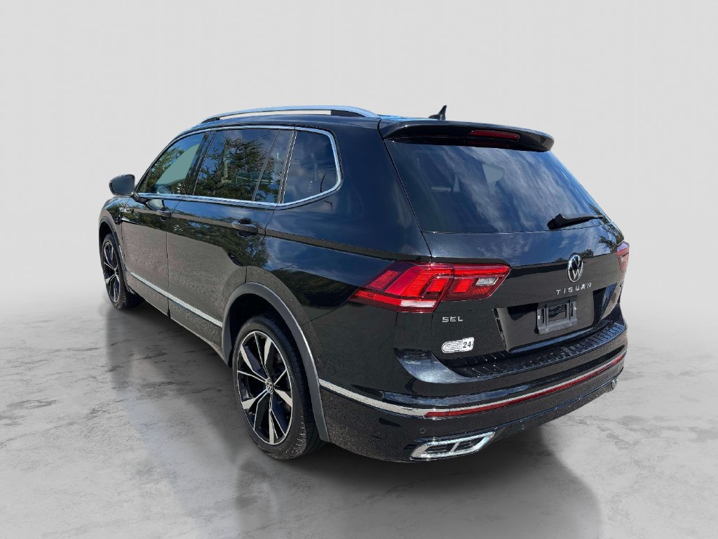 Used 2023 Volkswagen Tiguan SEL R-Line AWD/4WD image 3
