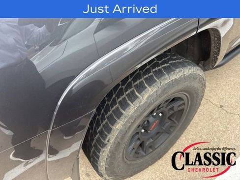 Used 2022 Toyota 4Runner TRD Off-Road Premium image 25