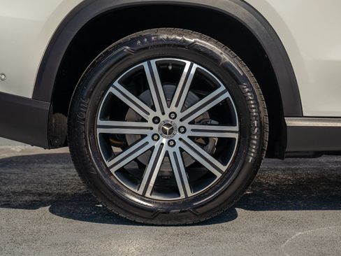 Certified 2025 Mercedes-Benz GLE 450e 4MATIC w/ Winter Package image 14