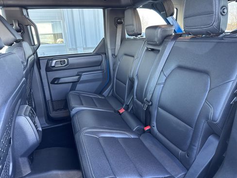 Certified 2025 Ford Bronco Badlands image 28