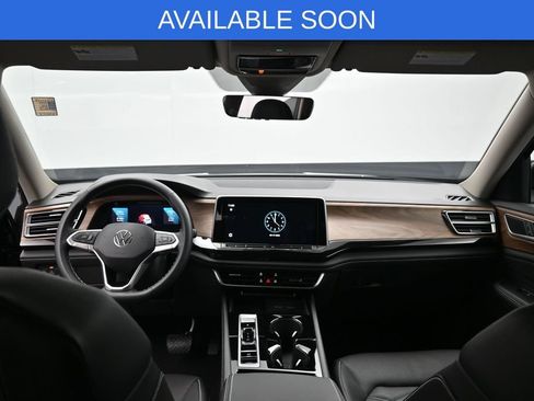 Used 2025 Volkswagen Atlas SE AWD/4WD image 26