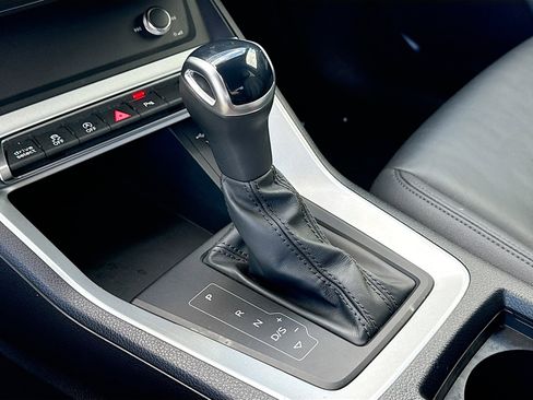 Used 2025 Audi Q3 2.0T Premium image 29