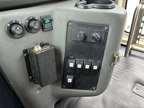 Used 2015 Chevrolet Express 4500 w/ Shuttle Bus Package image 46