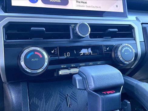 Used 2024 Toyota Tacoma TRD Off-Road AWD/4WD image 34