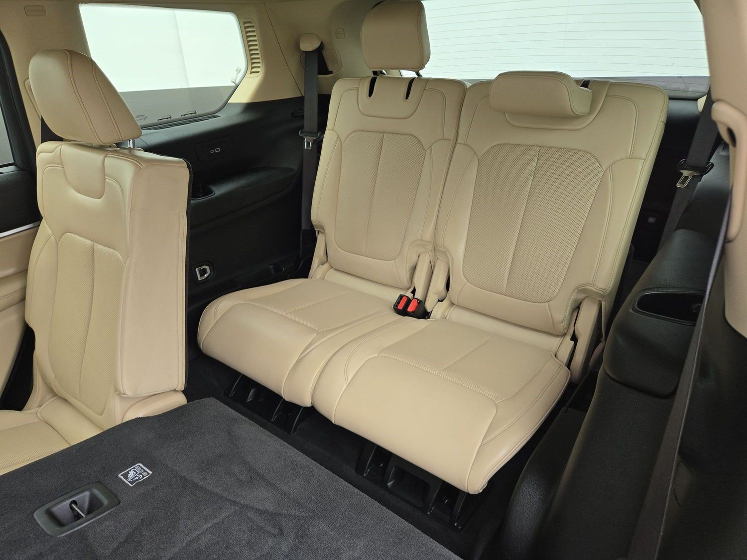 Used 2021 Jeep Grand Cherokee L Limited w/ Luxury Tech Group II AWD/4WD image 21