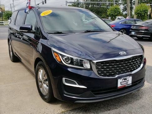 Used 2021 Kia Sedona LX FWD image 5