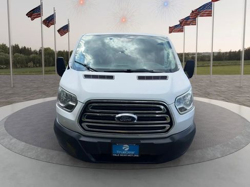 Used 2017 Ford Transit 350 XLT RWD image 3