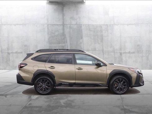Used 2025 Subaru Outback Onyx Edition AWD/4WD image 5