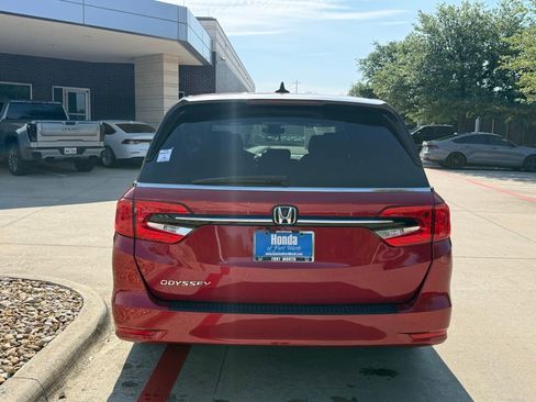 Used 2024 Honda Odyssey EX-L image 7