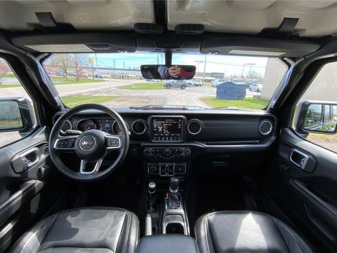 Used 2019 Jeep Wrangler Unlimited Sahara w/ Dual Top Group image 31