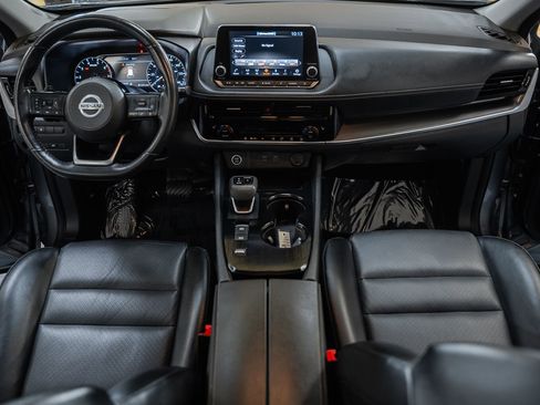 Used 2021 Nissan Rogue SV w/ Premium Package image 25