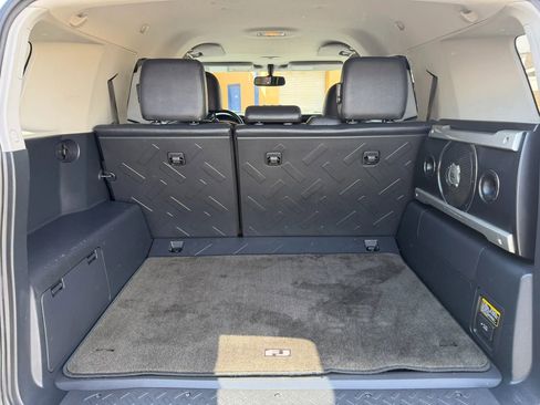 Used 2014 Toyota FJ Cruiser 4WD w/ Upgrade Package image 14