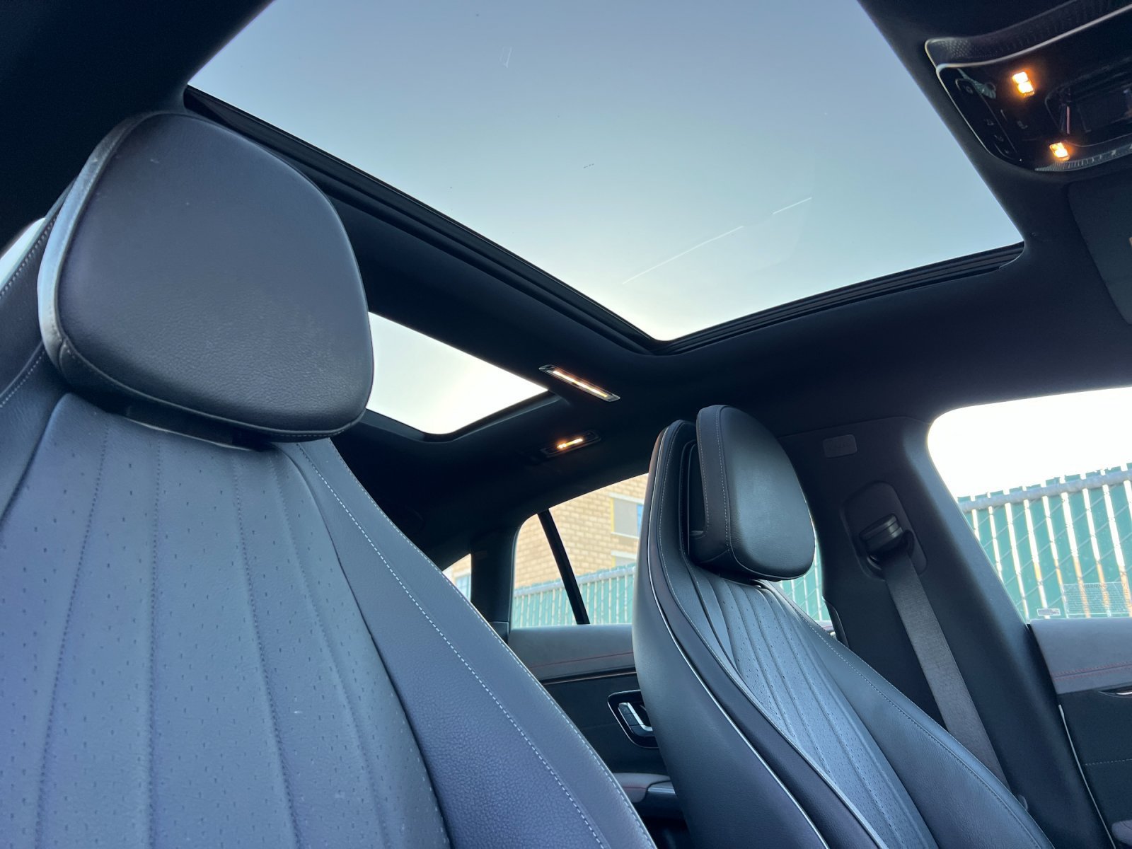 Certified 2022 Mercedes-Benz EQS 580 4MATIC Sedan image 15