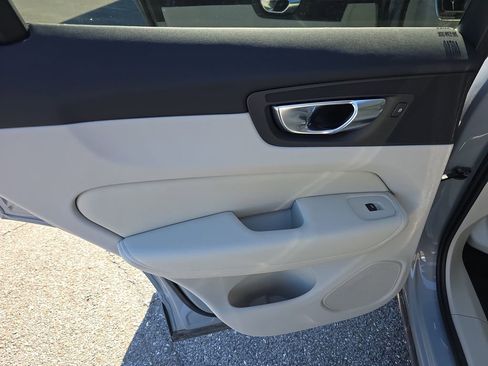 Used 2025 Volvo XC60 T8 Core w/ Protection Package Premier image 17