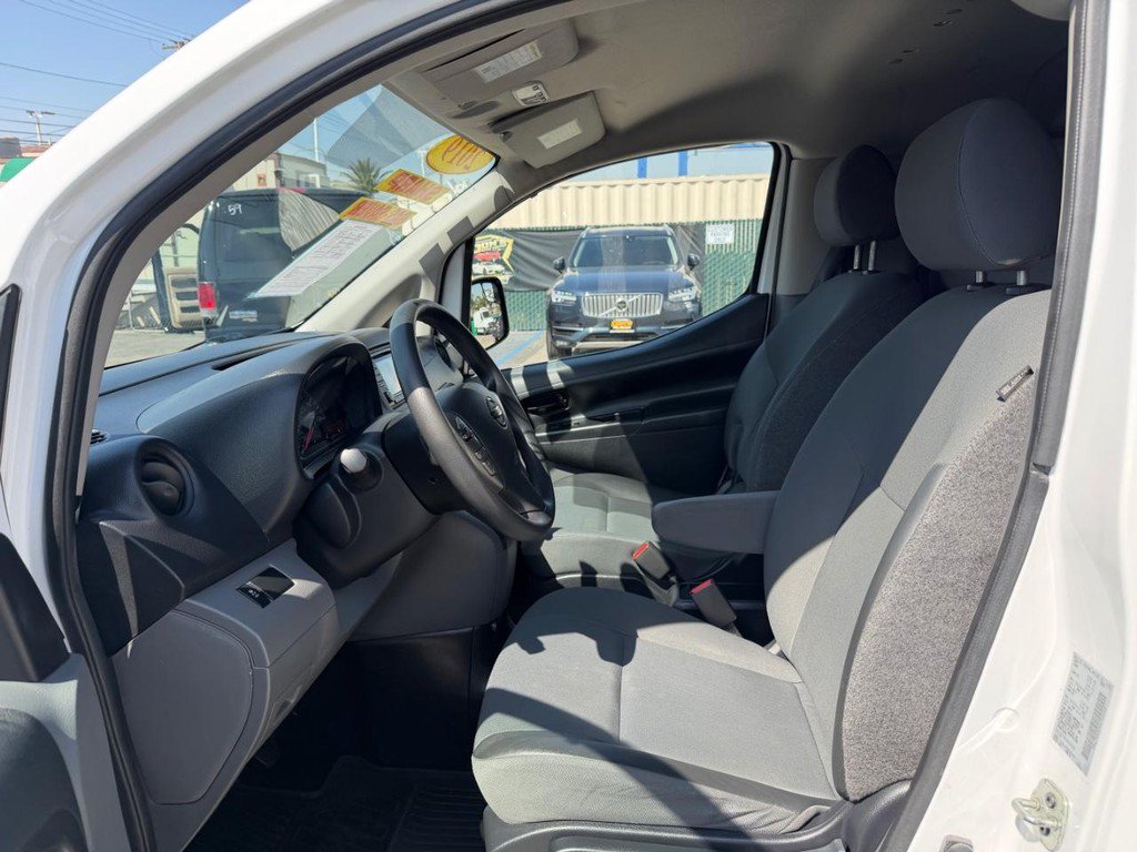 Used 2019 Nissan NV200 S FWD image 23