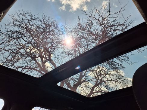 Used 2018 Ford F150 XLT w/ Equipment Group 302A Luxury image 9