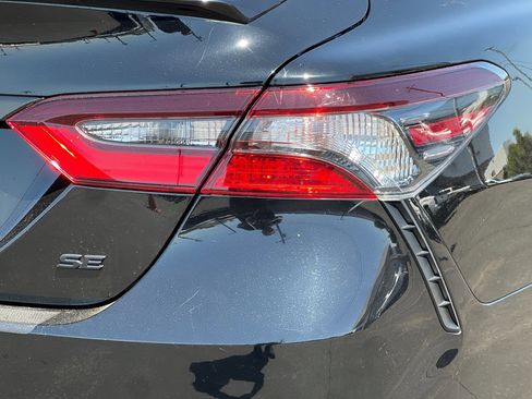 Used 2023 Toyota Camry SE FWD image 25