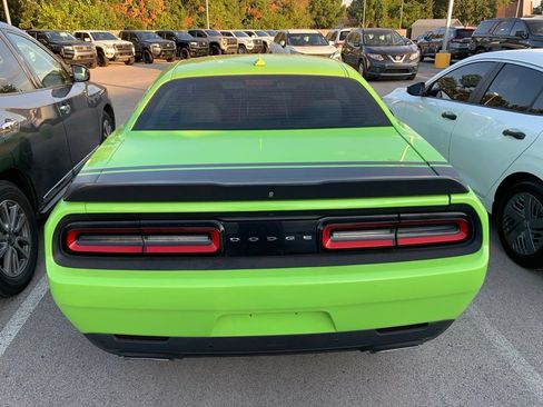 Used 2015 Dodge Challenger R/T Scat Pack RWD image 5