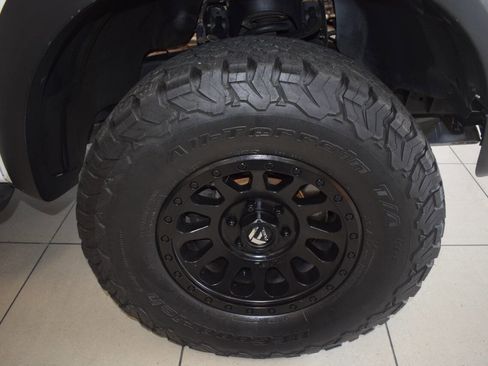 Used 2012 Ford F150 Raptor image 8