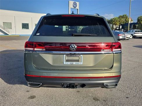 New 2026 Volkswagen Atlas SE FWD image 3
