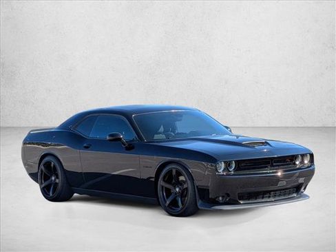 Used 2021 Dodge Challenger R/T w/ Blacktop Package image 3