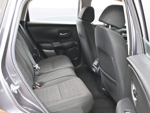 Used 2023 Honda HR-V LX image 32