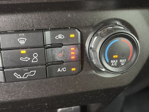Used 2018 Ford F150 XLT w/ Equipment Group 302A Luxury AWD/4WD image 31