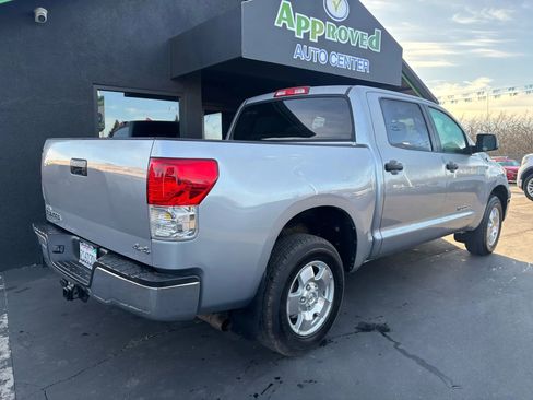 Used 2012 Toyota Tundra 4x4 CrewMax w/ Tow Pkg image 6
