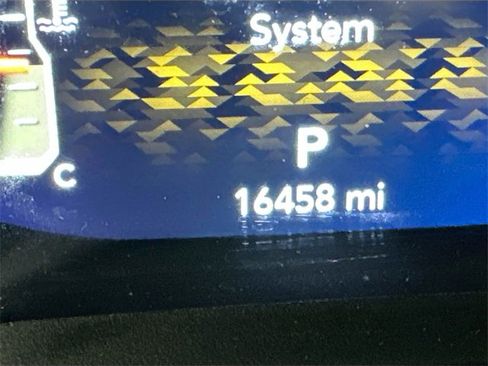 Used 2024 Jeep Gladiator Rubicon w/ Safety Group image 16