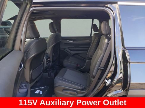 New 2025 Jeep Grand Cherokee L Laredo w/ Luxury Tech Group I RWD image 17