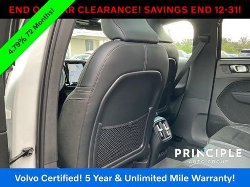 Certified 2022 Volvo XC40 P8 Recharge Plus image 23