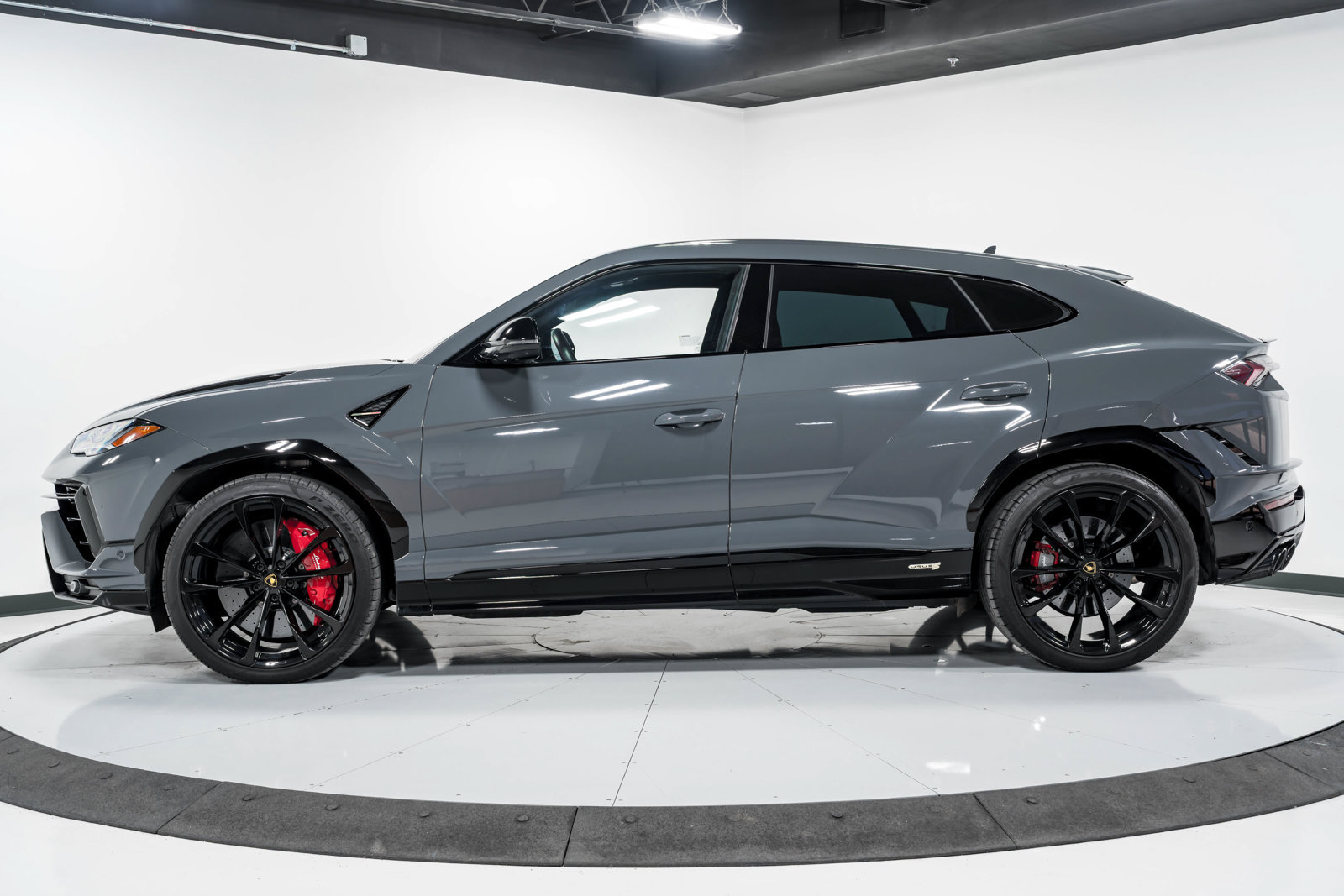 Used 2024 Lamborghini Urus S AWD/4WD image 6