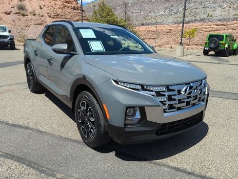 Used 2022 Hyundai Santa Cruz SEL w/ Activity Package AWD/4WD image 3