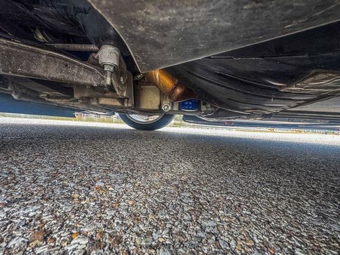 Used 2005 Chevrolet Corvette Convertible w/ Preferred Equipment Group image 89