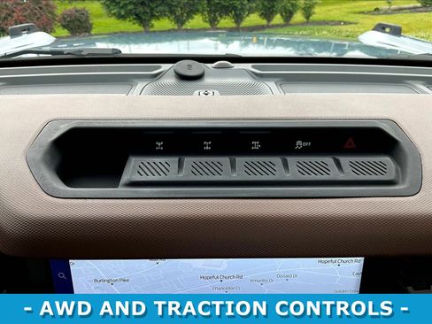 Used 2024 Ford Bronco Outer Banks w/ Sasquatch Package AWD/4WD image 36