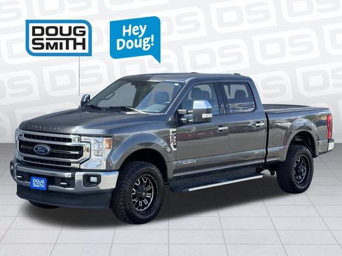 Used 2020 Ford F350 Lariat w/ Chrome Package AWD/4WD image 2