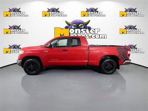 Used 2015 Toyota Tundra SR5 image 8