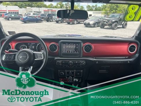 Used 2018 Jeep Wrangler Unlimited Rubicon w/ LED Lighting Group AWD/4WD image 10