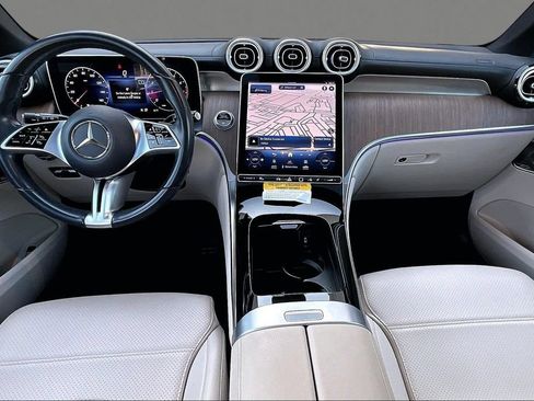 Used 2023 Mercedes-Benz GLC 300 4MATIC image 16