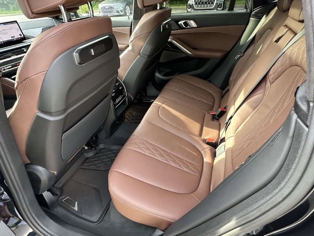 Used 2025 BMW X6 M60i w/ Dynamic Handling Package AWD/4WD image 20
