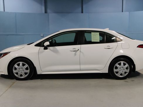 Used 2023 Toyota Corolla LE image 21