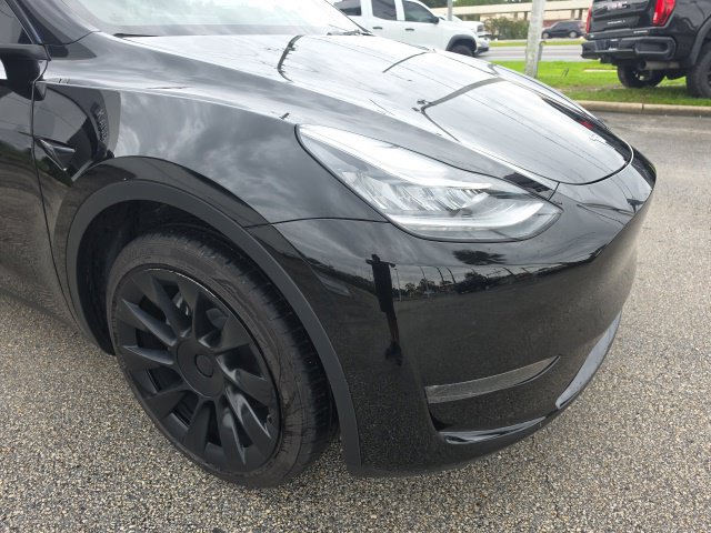 Used 2023 Tesla Model Y Long Range AWD/4WD image 9