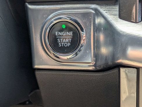 Used 2022 Ford F150 Lariat AWD/4WD image 36