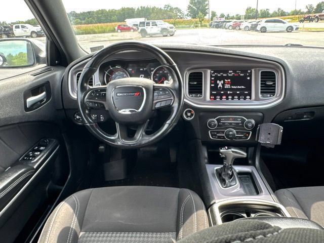 Used 2019 Dodge Charger SXT w/ Cold Weather Package AWD/4WD image 11