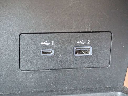 Used 2024 Nissan Pathfinder Platinum FWD image 26