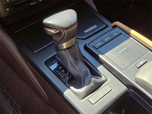 Used 2019 Lexus ES 350 Luxury w/ Premium Package image 36