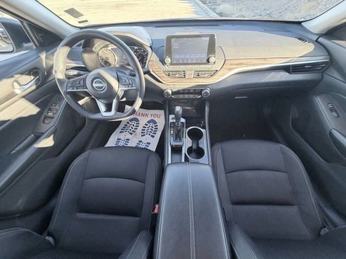 Used 2024 Nissan Altima 2.5 SV image 27
