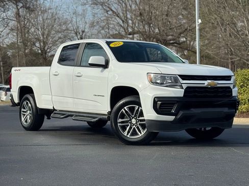 Used 2021 Chevrolet Colorado W/T w/ Custom Special Edition image 2