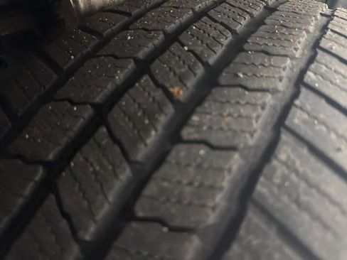 Used 2009 Jeep Commander Sport image 27